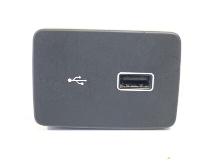 ZÁSUVKA / ULOŽENIE USB FIAT TIPO KOMBI (356_) 2016 - 2022 07356974930