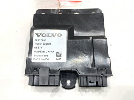 MODUL VEKA BATOŽINOVÉHO PRIESTORU VOLVO XC60 II (246) 2017 - 2022 32357496