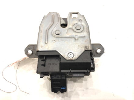 ZÁMOK VEKA BATOŽINOVÉHO PRIESTORU ZADNÝ FORD KUGA I 2008 - 2012 8M51-R442A66-CB