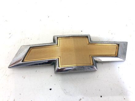 ZNAK / EMBLÉM ZADNÝ CHEVROLET CRUZE LIFTBACK (J305) 2010 - 2022