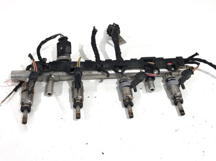 VSTREKOVACIA RAMPA AUDI A3 LIMOUSINE (8VS, 8VM) 2013 - 2022 06K133317G
