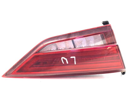 SVETLO ZADNÉ ĽAVÉ VNÚTORNÉ LIFT FACELIFT AUDI A3 LIMOUSINE (8VS, 8VM) 2013 - 2022 8V5945075B