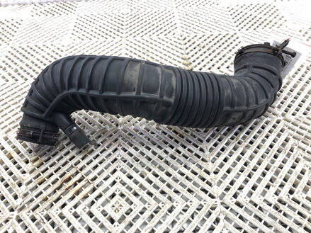 VZDUCHOVÉ POTRUBIE INTERCOOLERA KIA SPORTAGE III (SL) 2009 - 2022 28138-2S000