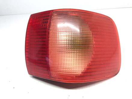 SVETLO PRAVÉ ZADNÉ AUDI 80 B4 SEDAN (8C2) 1991 - 1995 8A0945096E