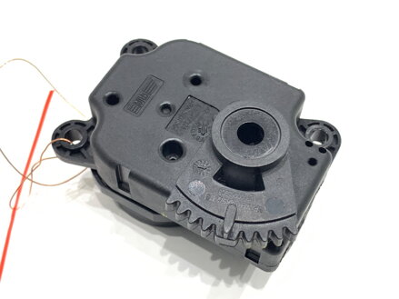 MOTOR RADIÁTORA KÚRENIA FORD KUGA II (DM2) 2012 - 2022 AV6N-19E616-AA
