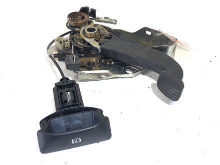 PÁKA RUČNEJ BRZDY MERCEDES-BENZ CLASS E T-MODEL (S212) 2009 - 2016 A2044201584