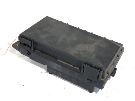 POISTKOVÁ SKRINKA OPEL ASTRA H GTC (A04) 2005 - 2010 13206749