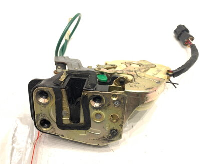 ZÁMOK DVERÍ ĽAVÝ PREDNÝ KIA SORENTO I (JC) 2002 - 2022