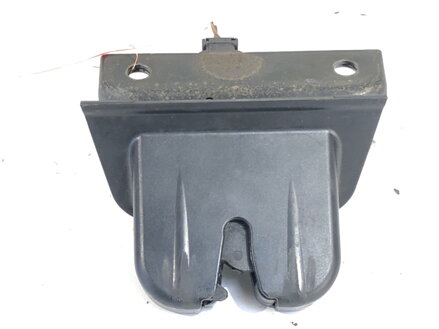 ZÁMOK VEKA BATOŽINOVÉHO PRIESTORU ZADNÝ AUDI A2 (8Z0) 2000 - 2005 4B9827505M