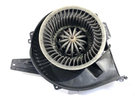 VENTILÁTOR KÚRENIA AUDI A2 (8Z0) 2000 - 2005 6Q1820015C
