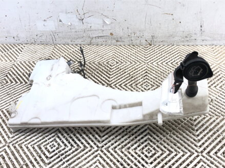 NÁDRŽKA OSTREKOVAČOV BMW X5 (E70) 2006 - 2013
