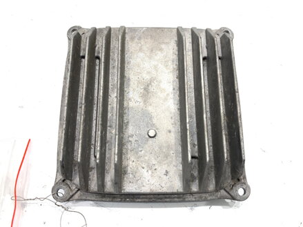 RIADIACA JEDNOTKA LED MERCEDES-BENZ CLS (C218) 2011 - 2017 A2189009800