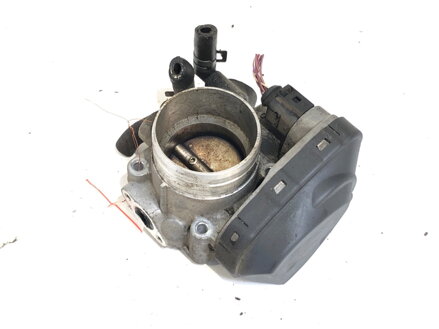 ŠKRTIACA KLAPKA AUDI A3 (8L1) 1996 - 2006 06A133062A