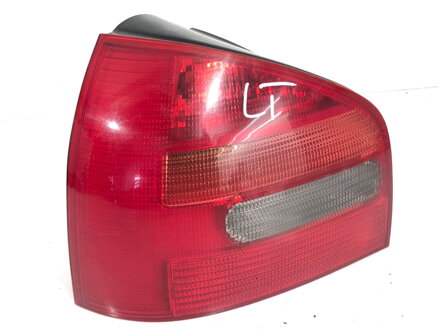 SVETLO ĽAVÉ ZADNÉ AUDI A3 (8L1) 1996 - 2006 8L0945257