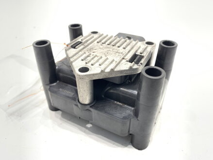 CIEVKA ZAPAĽOVACIA AUDI A3 (8L1) 1996 - 2006 0040402003