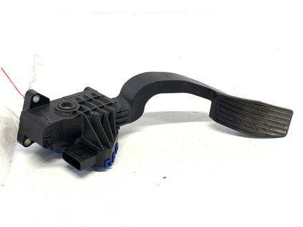 PLYNOVÝ PEDÁL OPEL CORSA D (S07) 2006 - 2014