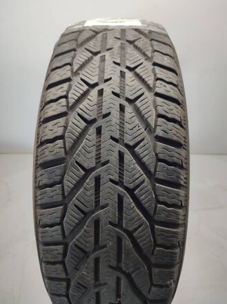 PNEUMATIKA ZIMA 225/65 --- ---