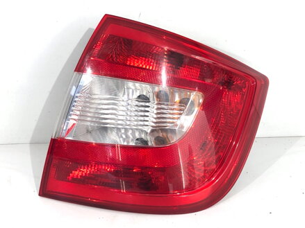 SVETLO PRAVÉ ZADNÉ SKODA RAPID (NH3, NK3, NK6) 2012 - 2022 5JH945096