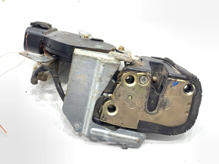 ZÁMOK VEKA BATOŽINOVÉHO PRIESTORU ZADNÝ TOYOTA RAV 4 II (_A2_) 2000 - 2005