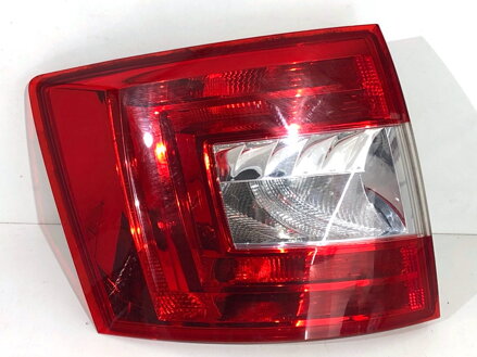 SVETLO ĽAVÉ ZADNÉ SKODA OCTAVIA III COMBI (5E5, 5E6) 2012 - 2022 5E9945095