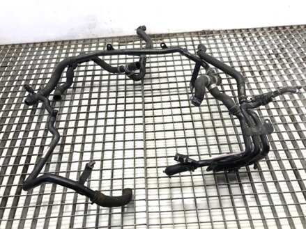 HLAVNÉ POTRUBIE VODY VW PASSAT B8 VARIANT (3G5, CB5) 2014 - 2022 04L121064AE