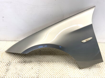 BLATNÍK ĽAVÝ PREDNÝ BMW 3 (E90) 2004 - 2012 A53