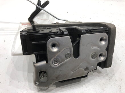 ZÁMOK DVERÍ PRAVÝ ZADNÝ OPEL ASTRA K (B16) 2015 - 2022 13598385