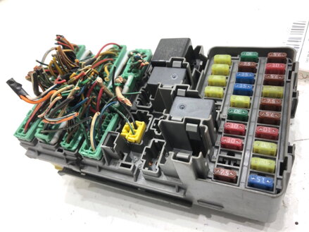 POISTKOVÁ SKRINKA HONDA CIVIC VII HATCHBACK (EU, EP, EV) 2000 - 2006 3820E-S6A-G200