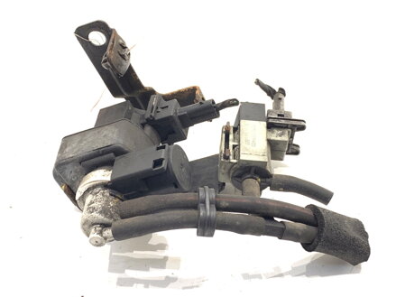 VENTIL PODTLAKU KIA CARENS IV 2013 - 2022 35120-2A400