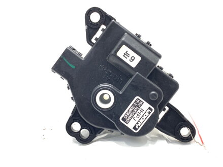 MOTOR RADIÁTORA KÚRENIA KIA CEE'D (JD) 2012 - 2018 D267-EBABA01