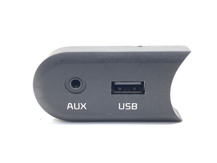 ZÁSUVKA / ULOŽENIE USB KIA CEE'D (JD) 2012 - 2018 96120-A2100