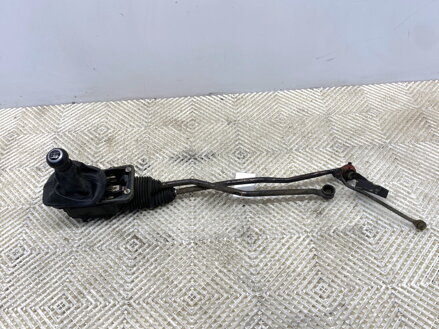 RIADIACA PÁKA VOLIČ PREVODOVKY VW PASSAT B5.5 (3B3) 2000 - 2005 4B0711025E