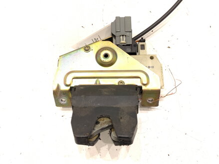 ZÁMOK VEKA BATOŽINOVÉHO PRIESTORU ZADNÝ VOLVO S60 I (384) 2000 - 2010 8679694