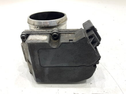 ŠKRTIACA KLAPKA AUDI A6 C6 AVANT (4F5) 2004 - 2011 4E0145950D