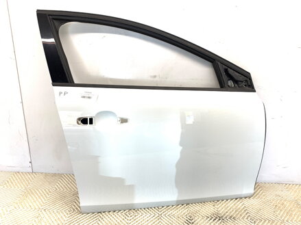 DVERE PRAVÉ PREDNÉ VOLVO V40 LIFTBACK (525, 526) 2012 - 2022