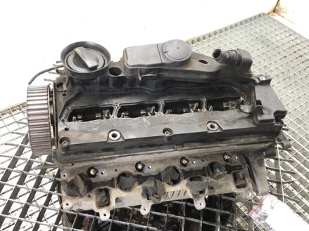 HLAVA VALCOV AUDI A4 B8 AVANT (8K5) 2007 - 2015 03L103373 CAG