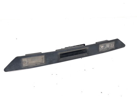 KĽUČKA VEKA BATOŽINOVÉHO PRIESTORU ZADNÁ AUDI A3 (8P1) 2003 - 2013 8P0827574