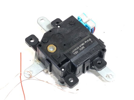 MOTOR RADIÁTORA KÚRENIA TOYOTA AVENSIS KOMBI (_T27_) 2009 - 2018 063800-2160