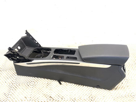 TUNEL STREDOVÝ S LAKŤOVOU OPIERKOU RENAULT MEGANE IV LIFTBACK (B9A/M/N_) 2015 - 2022 969109180R