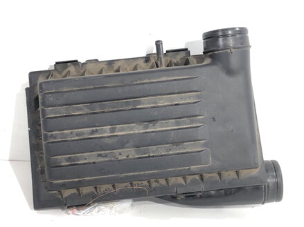 KRYT FILTRA VZDUCHU VW GOLF VII (5G1, BQ1, BE1, BE2) 2012 - 2022 04E129611G