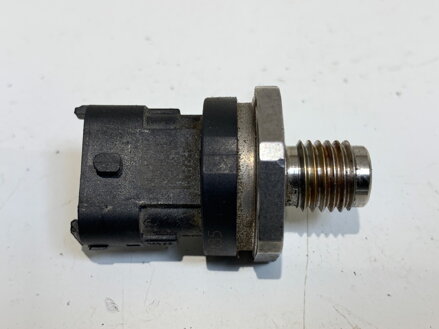 REGULÁTOR TLAKU PALIVA RENAULT CLIO IV (BH_) 2012 - 2022 8201232985 0281006241