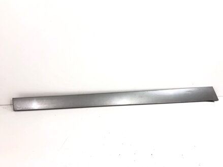 LIŠTA DVERÍ ĽAVÁ PREDNÁ AUDI A6 C6 AVANT (4F5) 2004 - 2011