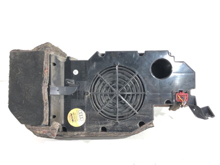 SUBWOOFER AUDI A6 C5 AVANT (4B5) 1997 - 2005 4B9035382