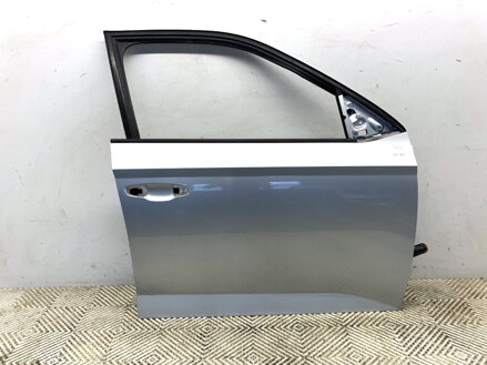 DVERE PRAVÉ PREDNÉ LA7W SKODA FABIA III (NJ3) 2014 - 2022 LA7W