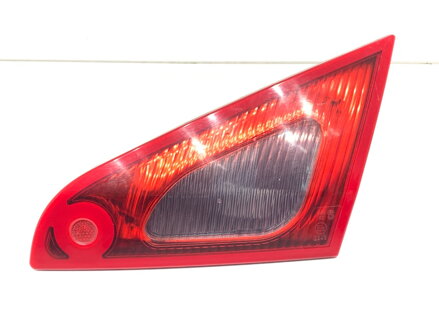 SVETLO ZADNÉ PRAVÉ VNÚTORNÉ MITSUBISHI COLT VI (Z3_A, Z2_A) 2002 - 2012 8336A029