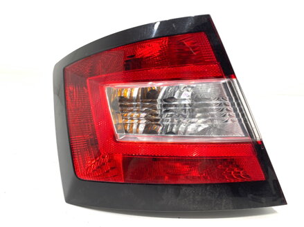 SVETLO ĽAVÉ ZADNÉ SKODA FABIA III (NJ3) 2014 - 2022 6V6945095