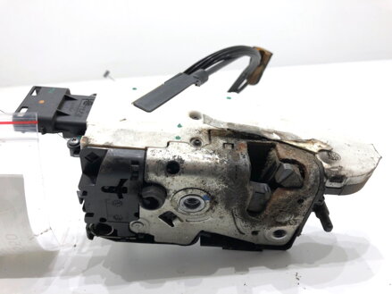 ZÁMOK DVERÍ PRAVÝ PREDNÝ PEUGEOT 207 (WA_, WC_) 2006 - 2015 24099816