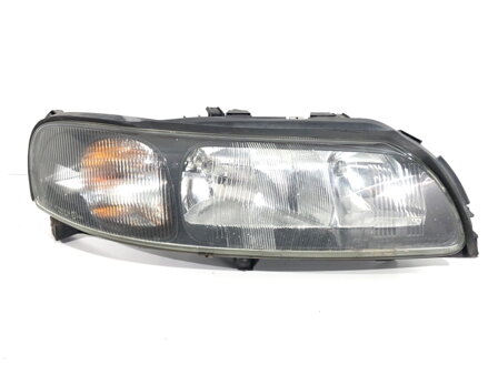 SVETLO PRAVÉ PREDNÉ VOLVO V70 II (285) 1999 - 2008 8693568
