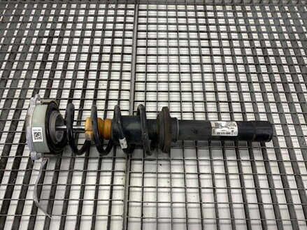 TLMIČ ĽAVÝ PREDNÝ AUDI A4 B9 (8W2, 8WC) 2015 - 2022 8W0031AA