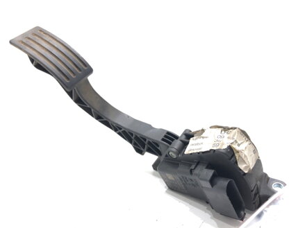 PLYNOVÝ PEDÁL FORD FOCUS II TURNIER (DA_, FFS, DS) 2004 - 2012 4M51-9F836-AK